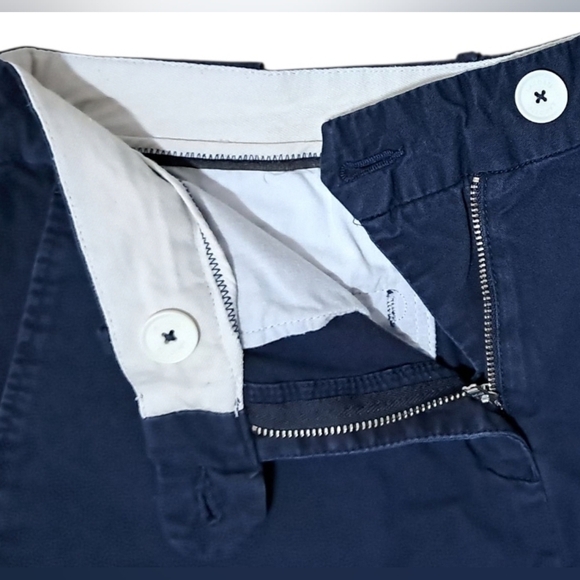 Lacoste Classic Navy Chino Shorts Size 26 - Picture 3 of 14
